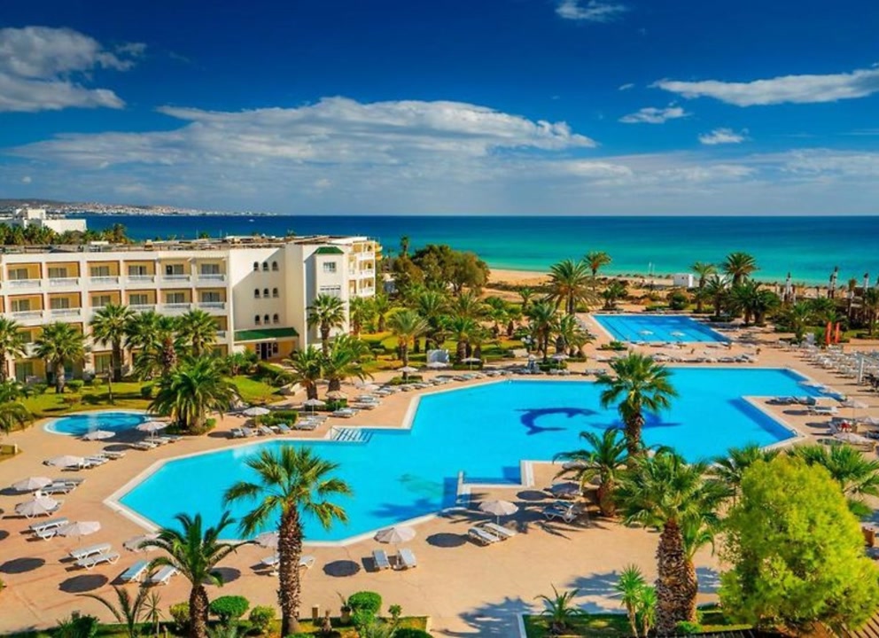 Hôtel à Hammamet avec piscine. JVO Voyage, votre agence de voyages en groupe par excellence, organise des excursions en Tunisie.