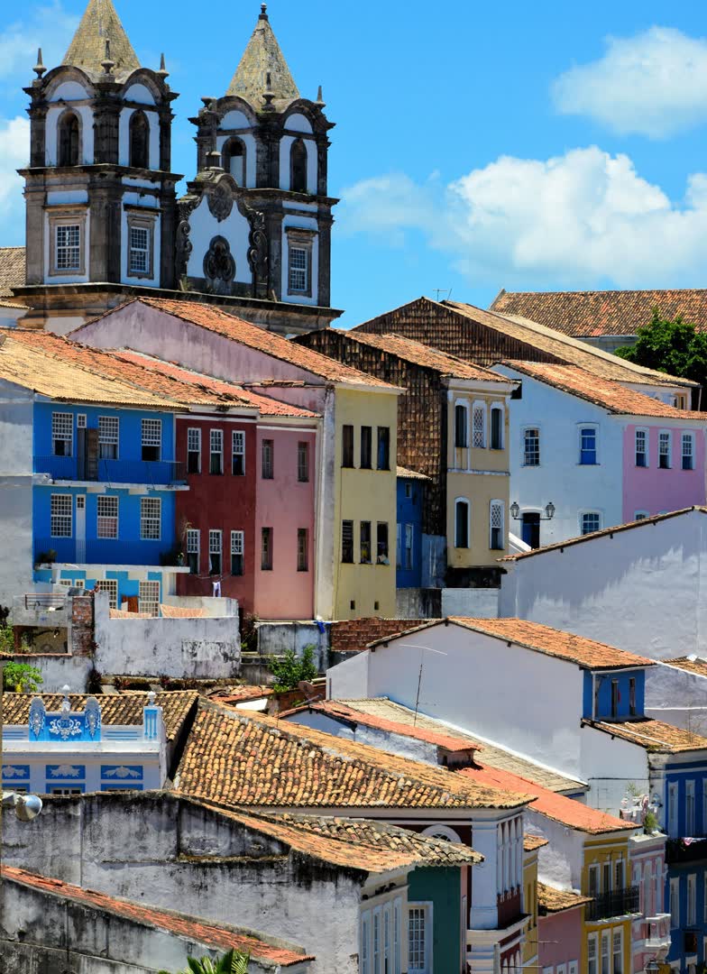 Maisons typique brésiliennes. JVO Voyage, votre agence de voyages en groupe par excellence, organise des excursions au Brésil.