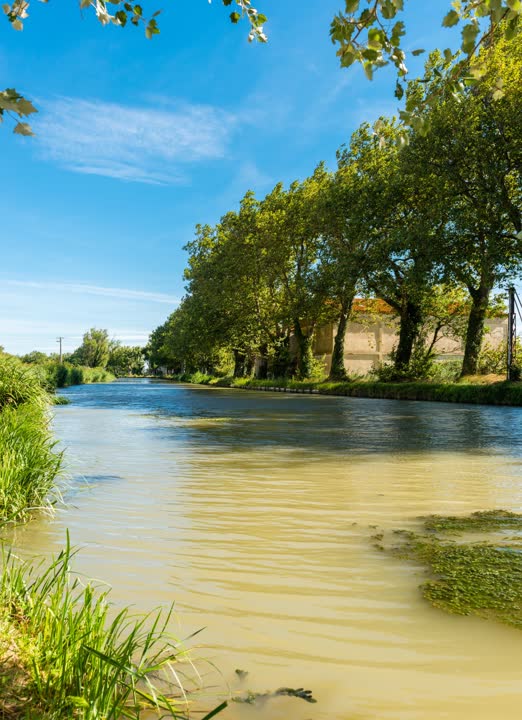 Excursions sur le canal du midi organisés par JVO Voyage, votre agence de voyages en groupe par excellence,