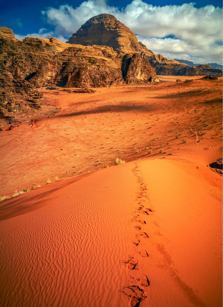 Au cœur de la Jordanie. JVO Voyages votre agence de voyages en groupe par excellence, organise des excursions. Désert.