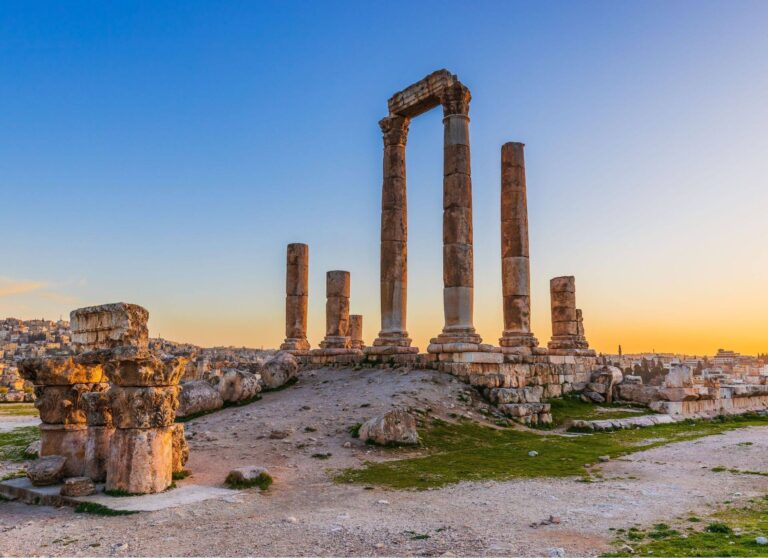 Au cœur de la Jordanie. JVO Voyages votre agence de voyages en groupe par excellence, organise des excursions.