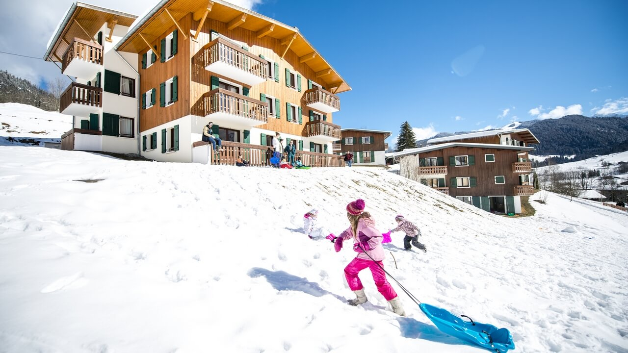 Séjours au ski en Haute Savoie proposés par JVO Voyage : journée luge à Praz-sur-Arly