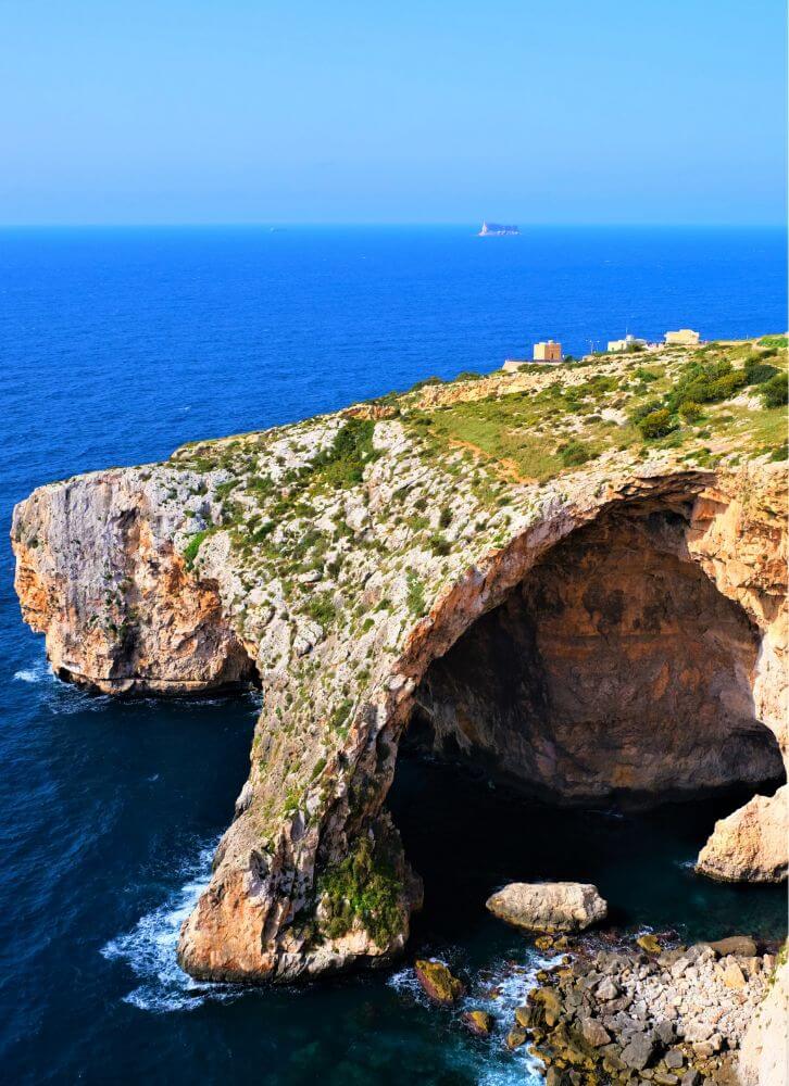 Malte. JVO Voyages votre agence de voyages en groupe par excellence, organise des excursions. Criques.
