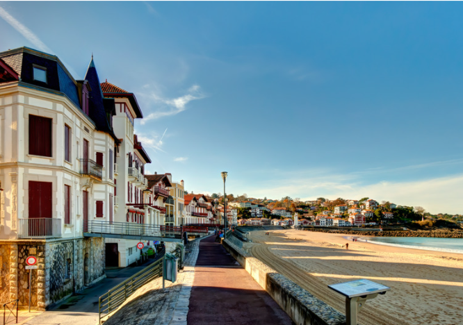 JVO Voyage, votre agence de voyages en groupe par excellence, organise des excursions au Pays Basque : Saint-Jean-de-Luz