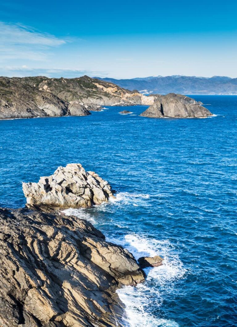 JVO Voyage, votre agence de voyages en groupe par excellence, organise des excursions en Espagne. Îles Medes.