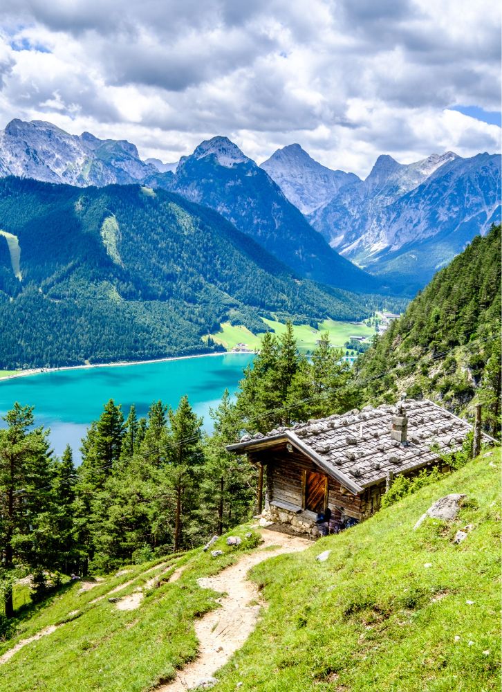 Fête de la Transhumance au Tyrol en Autriche. JVO Voyages votre agence de voyages en groupe par excellence, organise des excursions.