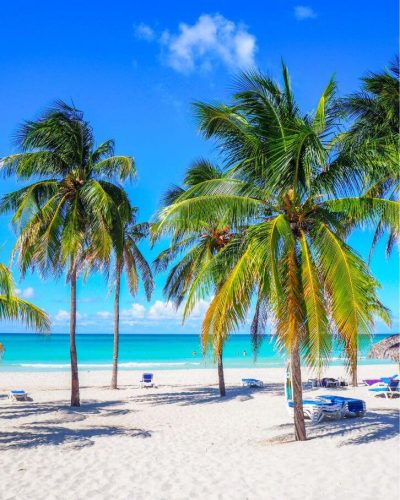 Plage de Cuba. JVO Voyages votre agence de voyages en groupe par excellence, organise des excursions et croisières.